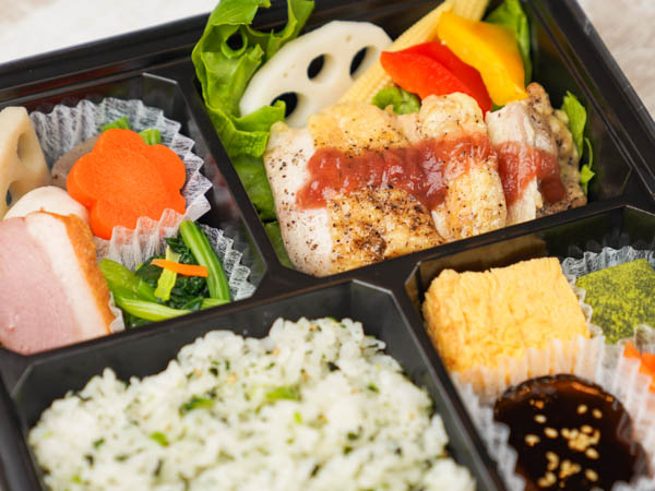 鶏の季節ソース和膳