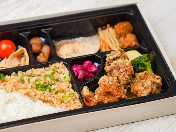 満満唐揚げ弁当
