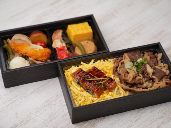 厳選鰻と牛すき煮と野菜の贅沢二段御膳