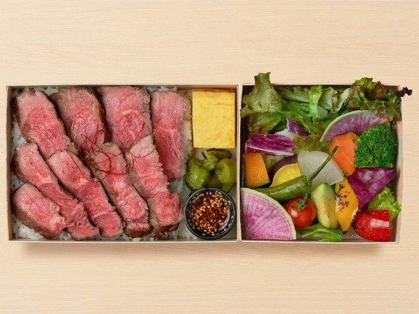 壱虎 秘伝 熟成タレみすじ(赤身)弁当（ハンバーグ入り）