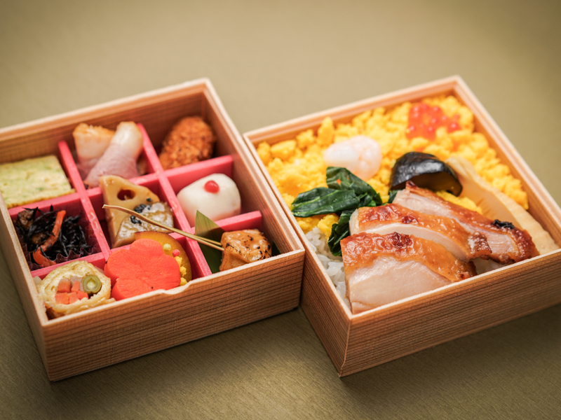 五目ちらし寿司と彩り9升の二段弁当