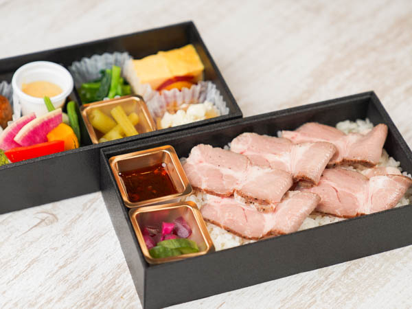 しっとり豚ロースの特製味噌ダレ