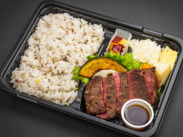 （新）低温仕上のサーロインステーキ弁当