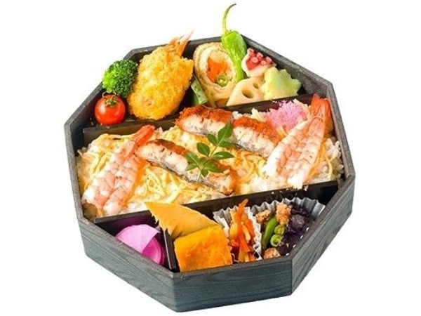 彩喜御膳 ～鰻と海老のちらし寿司～