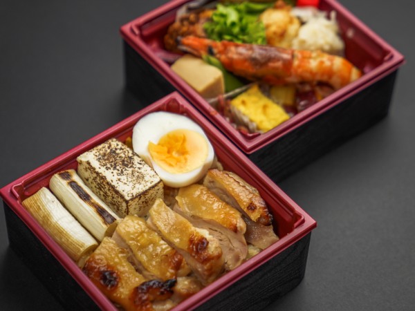 （新）かしわのすき焼重 二段弁当