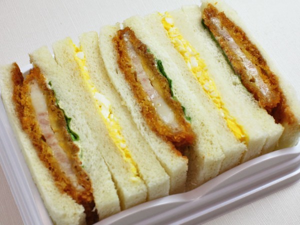 ロースかつサンド