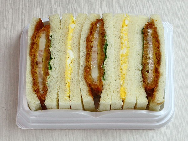 ロースかつサンド