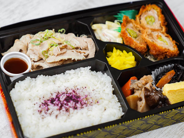 豚しゃぶとアスパラ豚巻きカツダブル弁当