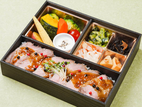 厳選牛のローストビーフ重弁当