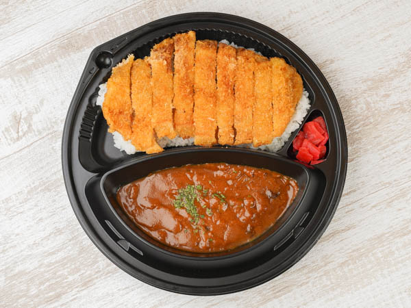 宮城蔵王JAPANXのロースカツカレー