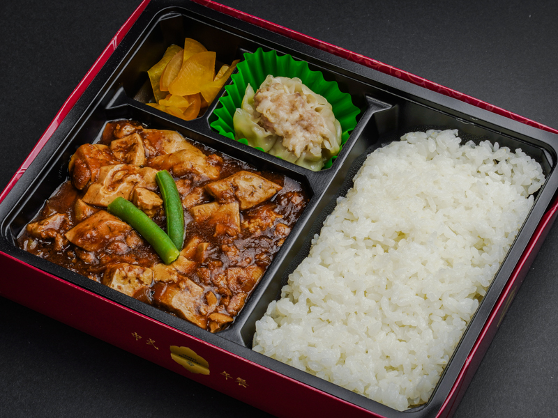 四川麻婆豆腐弁当（スプーン付き）