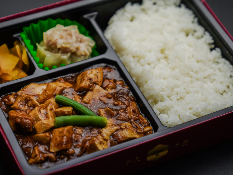 四川麻婆豆腐弁当（スプーン付き）