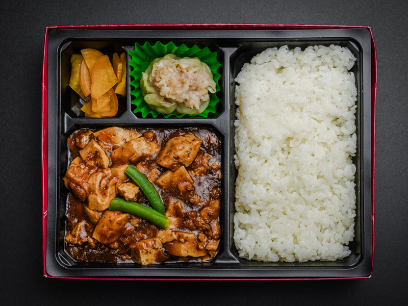 四川麻婆豆腐弁当（スプーン付き）