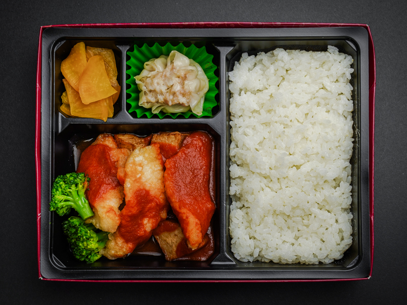 白身魚のチリソース弁当