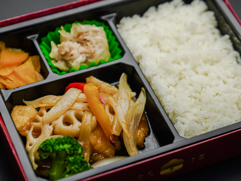 白身魚の甘酢あんかけ弁当