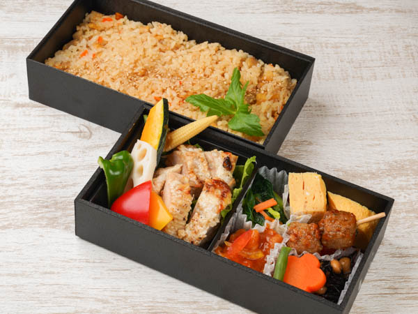 鶏の塩麹焼き二段重