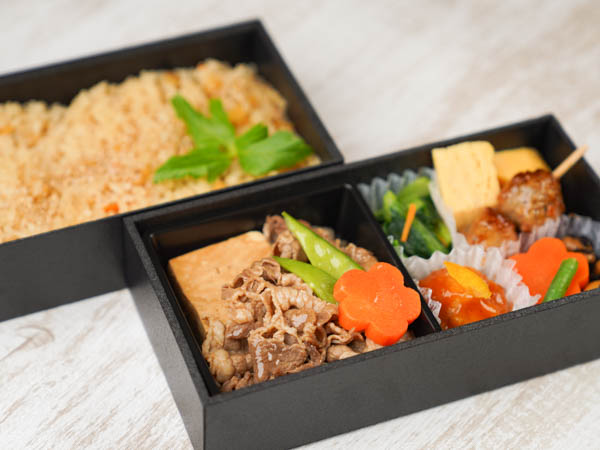 牛すき煮二段重