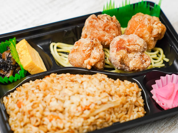 唐揚げ＆博多かしわ飯弁当