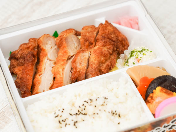 でっきゃあからあげ弁当