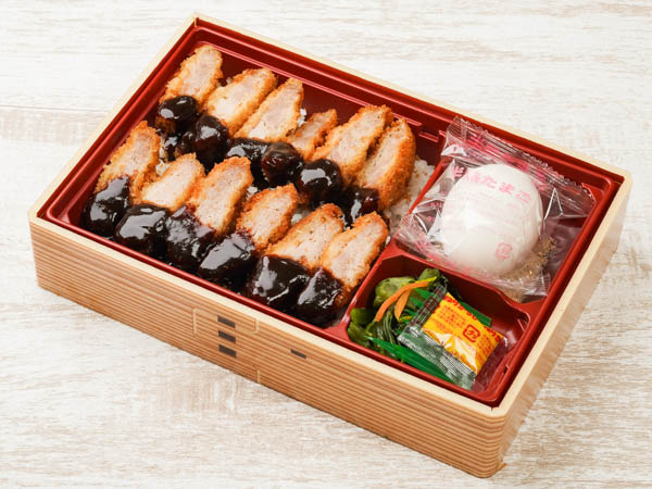 松浦の味噌ヒレカツ重