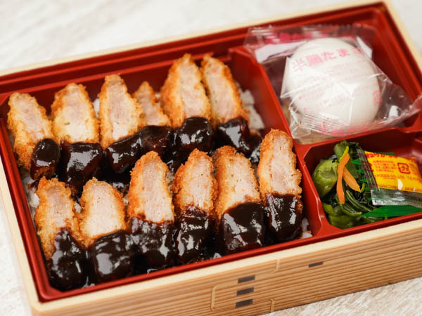 松浦の味噌ヒレカツ重